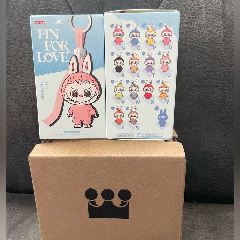 Pin For Love Labubu - X - Picture 4 of 5
